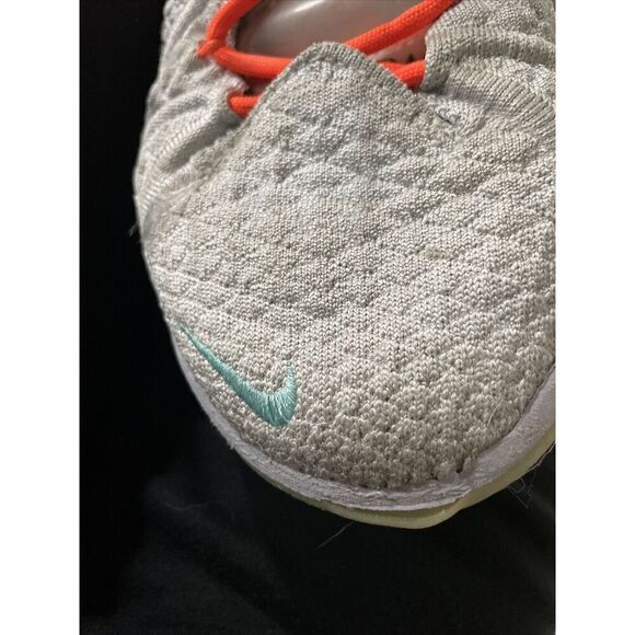 Nike Lebron XVIII Dynamic Turq-Ghost Glow Sneakers CQ9283 401 Diana Taurasi Blue - Picture 6 of 12